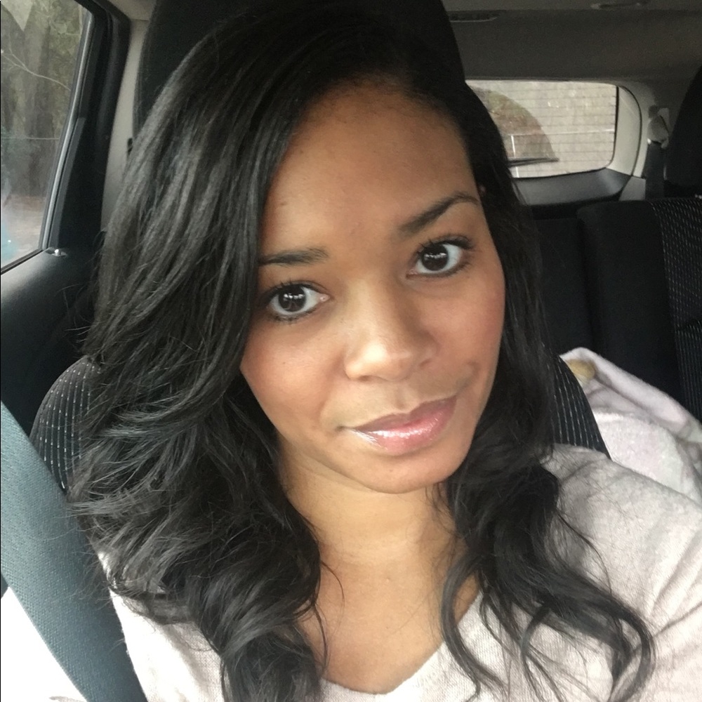 Meet your Posher, Niesha